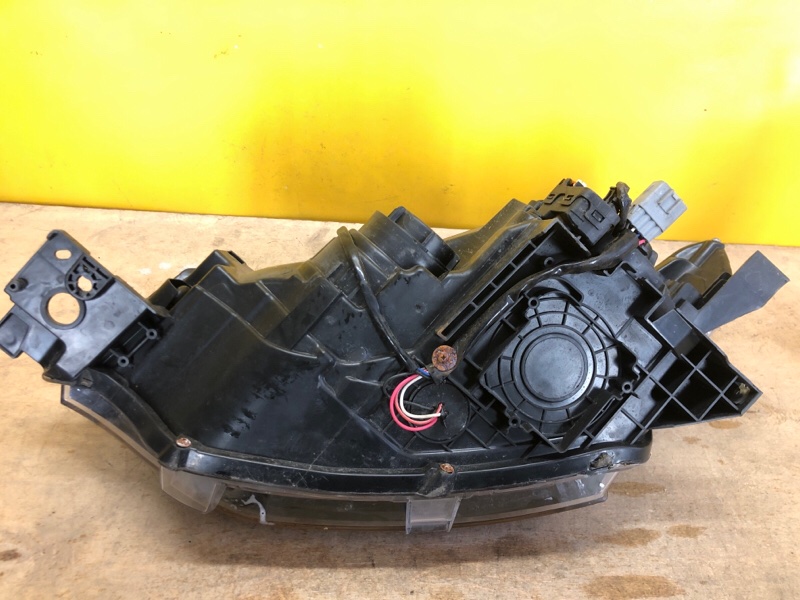 Фара правая OUTLANDER GF 12-