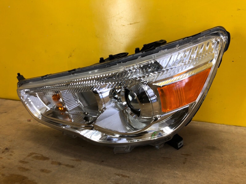 Фара левая MITSUBISHI ASX / OUTLANDER SPORT 10-21 Фара левая MITSUBISHI ASX / OUTLANDER SPORT 10-21