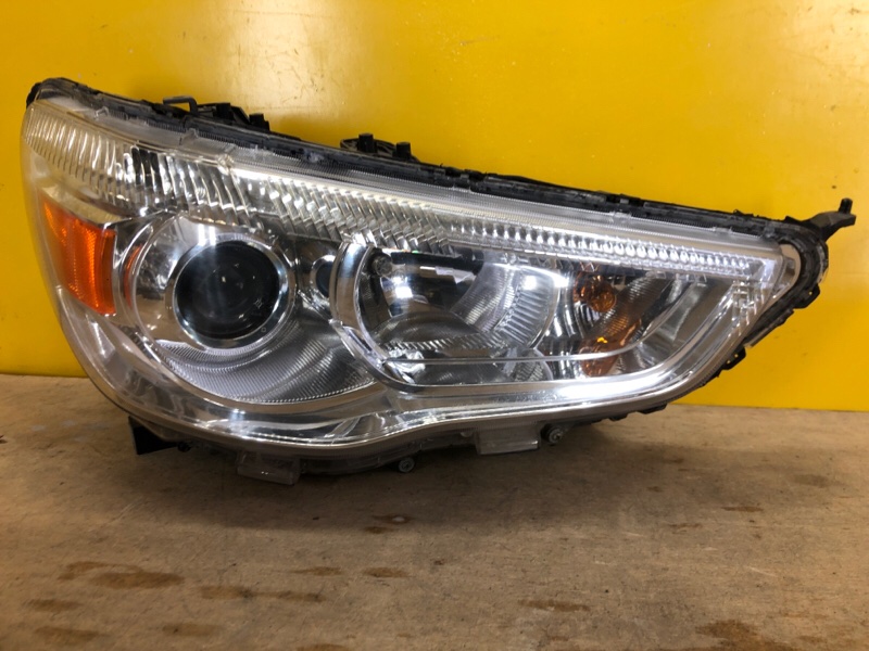 Запчасть фара правая MITSUBISHI ASX / OUTLANDER SPORT 10-21 8301C618 Б/У Фара правая MITSUBISHI ASX / OUTLANDER SPORT 10-21 8301C618 Б/У