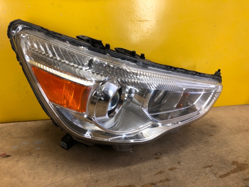 Фара правая MITSUBISHI ASX / OUTLANDER SPORT 10-21 Фара правая MITSUBISHI ASX / OUTLANDER SPORT 10-21