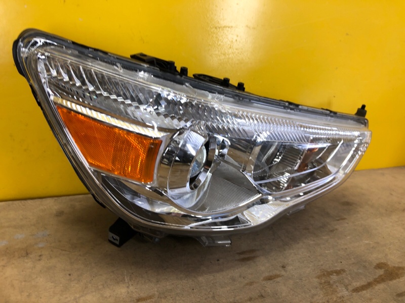 Фара правая MITSUBISHI ASX / OUTLANDER SPORT 10-21 Фара правая MITSUBISHI ASX / OUTLANDER SPORT 10-21