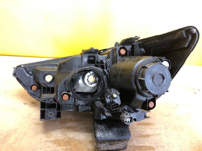 Фара правая ASX / OUTLANDER SPORT 10-21 Фара правая ASX / OUTLANDER SPORT 10-21