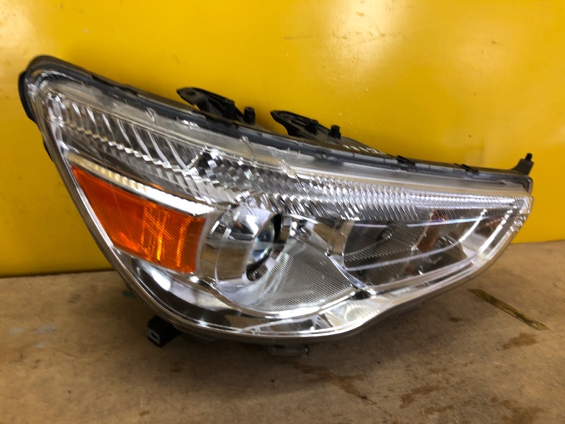 Фара правая MITSUBISHI ASX / OUTLANDER SPORT 10-21 Фара правая MITSUBISHI ASX / OUTLANDER SPORT 10-21
