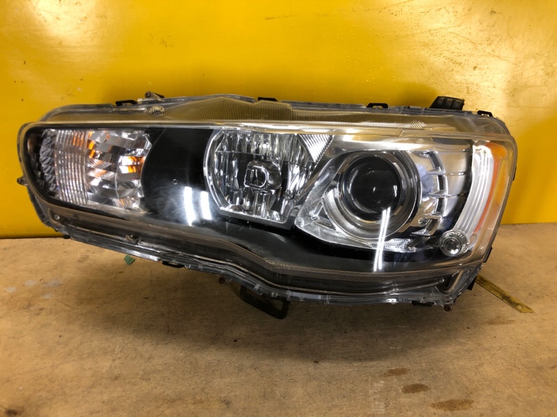Запчасть фара левая MITSUBISHI LANCER X 10 07-15 8301B259 Б/У Фара левая MITSUBISHI LANCER X 10 07-15 8301B259 Б/У
