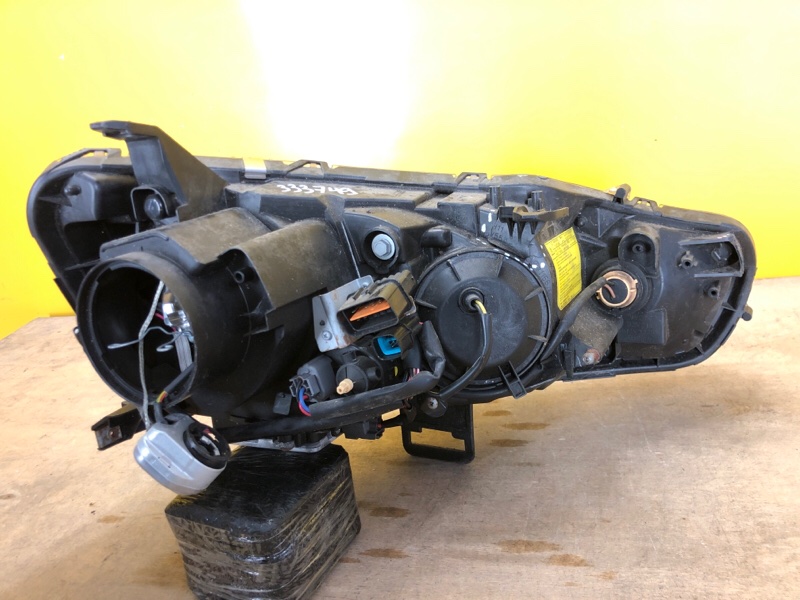 Фара левая LANCER X 10 07-15 Фара левая LANCER X 10 07-15