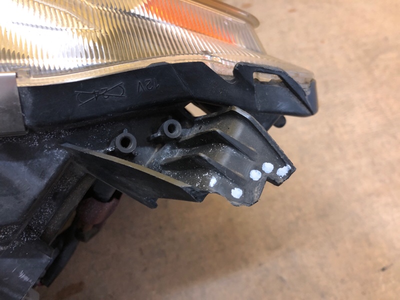 Фара правая LANCER X 10 07-15 Фара правая LANCER X 10 07-15