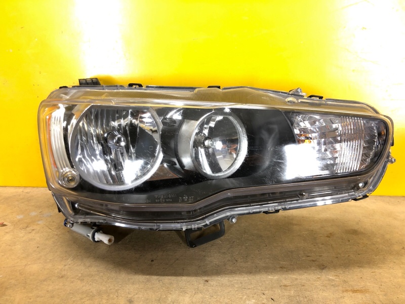 Фара правая MITSUBISHI LANCER X 10 07-15 8301B260 Б/У