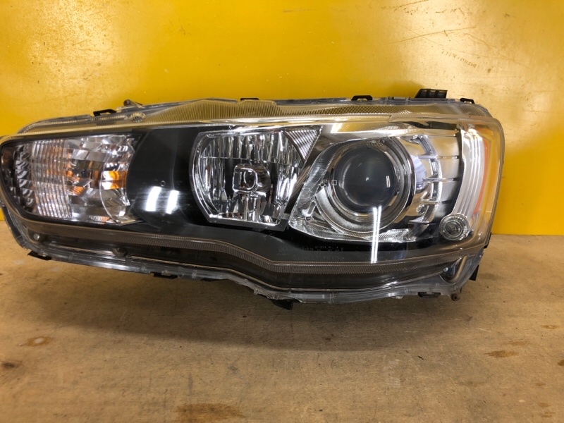 Запчасть фара левая MITSUBISHI LANCER X 10 07-15 8301B259 Б/У Фара левая MITSUBISHI LANCER X 10 07-15 8301B259 Б/У