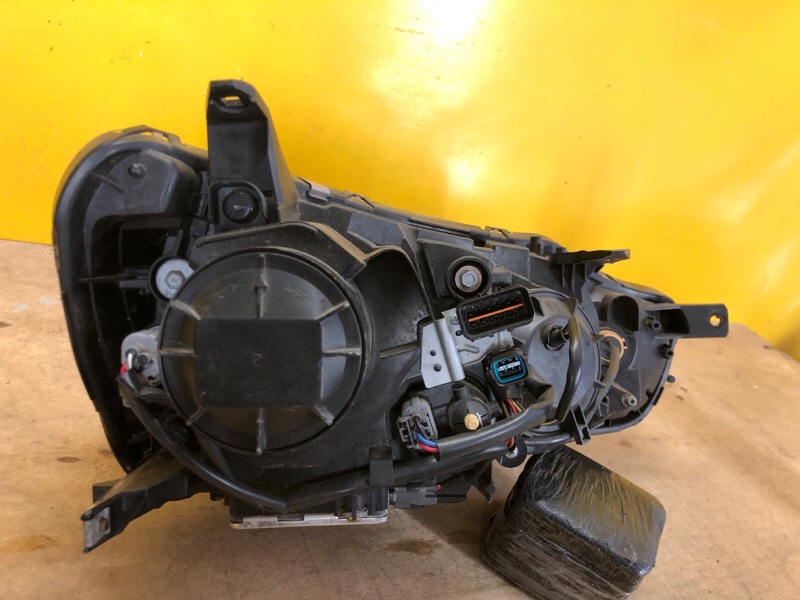 Фара левая LANCER X 10 07-15 Фара левая LANCER X 10 07-15