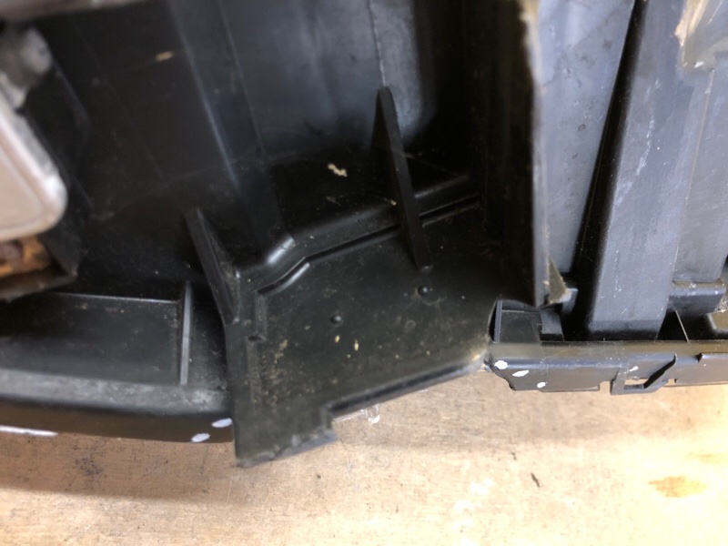 Фара левая LANCER X 10 07-15 Фара левая LANCER X 10 07-15