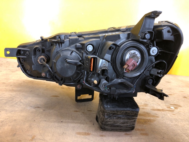 Фара правая LANCER X 10 07-15 Фара правая LANCER X 10 07-15