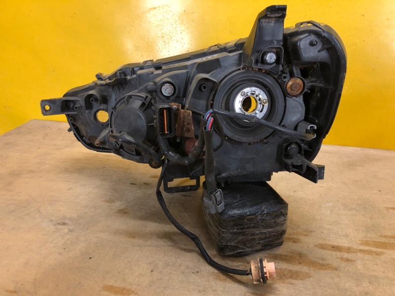 Фара правая LANCER X 10 07-15 Фара правая LANCER X 10 07-15