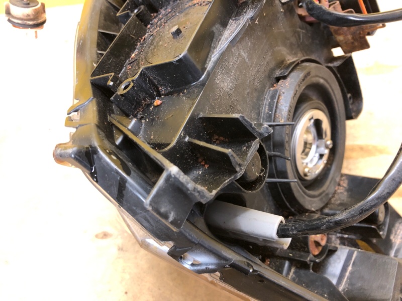 Фара правая LANCER X 10 07-15 Фара правая LANCER X 10 07-15