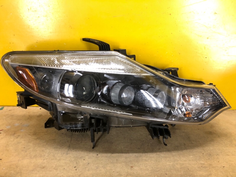 Запчасть фара правая NISSAN MURANO Z51 07-14 260101AH1B Б/У Фара правая NISSAN MURANO Z51 07-14 260101AH1B Б/У