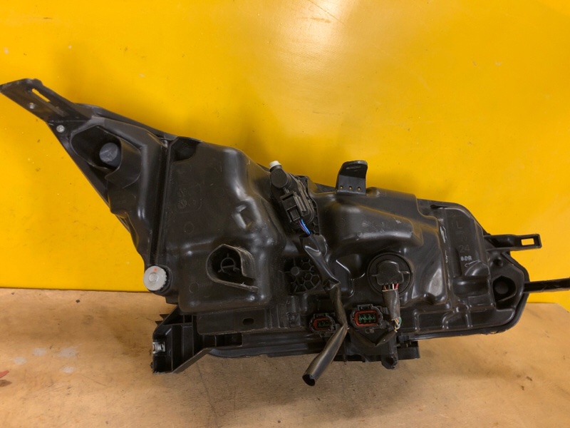 Фара левая QASHQAI/ROGUE SPORT 14-