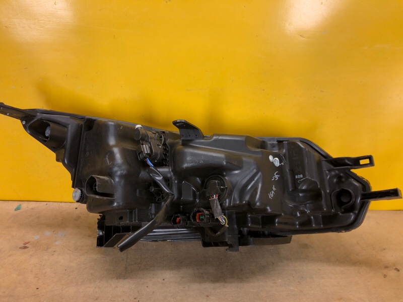 Фара левая QASHQAI/ROGUE SPORT 14-