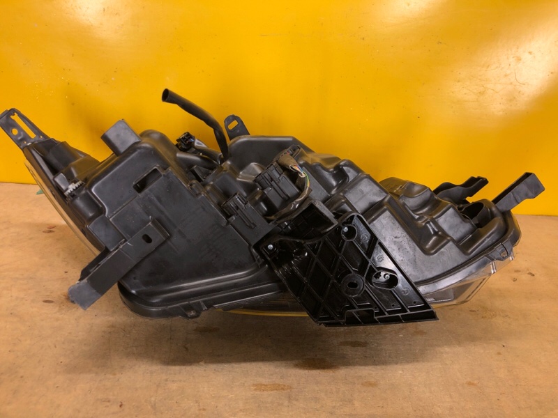 Фара левая QASHQAI/ROGUE SPORT 14-