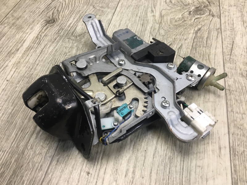 Замок крышки багажника FX/QX70 S51 08-17