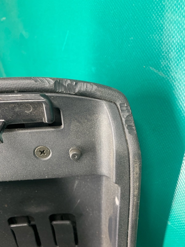 Подлокотник 3 BK 03-08 2004 Седан 2.3