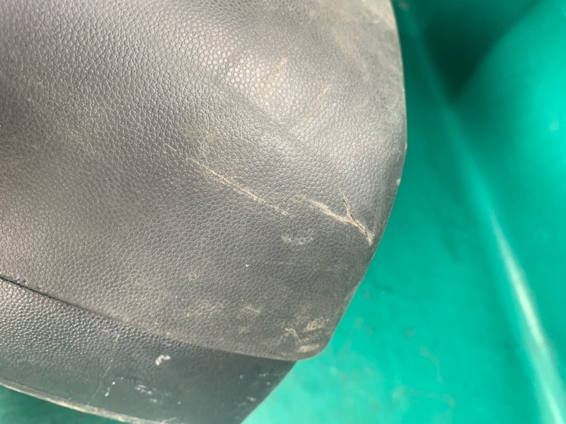 Подлокотник 3 BK 03-08 2004 Седан 2.3