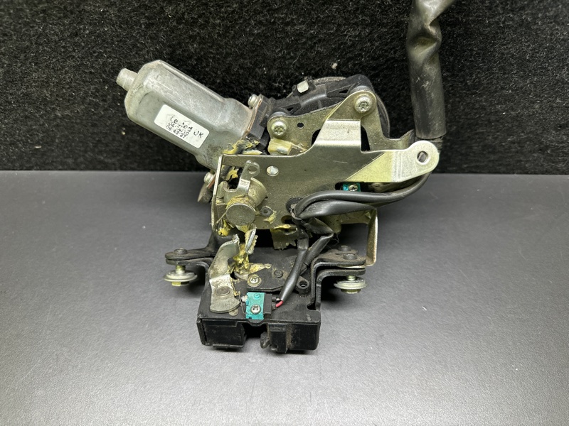 Замок крышки багажника RX350/450 09-15