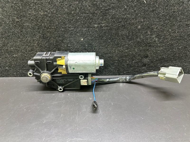 Моторчик люка NISSAN MURANO Z50 02-07 91295-CB01A Б/У