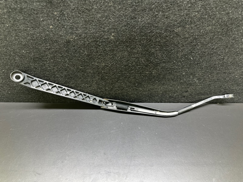 Поводок стеклоочистителя передний правый TOYOTA CAMRY 30 02-06 30 2.4 2AZFE