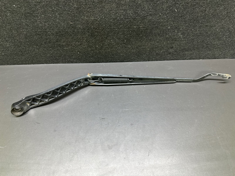 Поводок стеклоочистителя передний левый CAMRY 30 02-06 2003 30 2.4 2AZFE