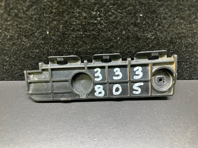 Кронштейн заднего бампера правый TOYOTA SIENNA 11-16 52157-08010 Б/У