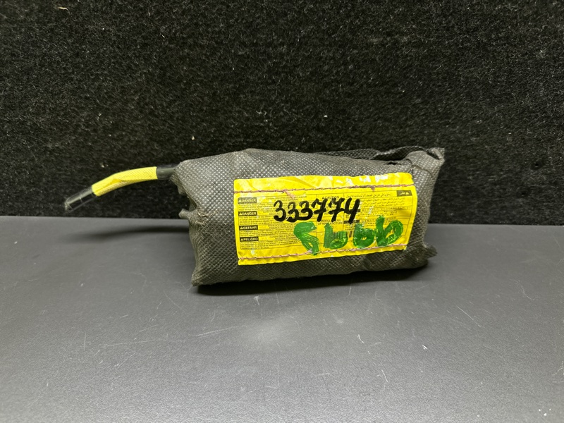 Запчасть подушка безопасности в сиденье передняя правая TOYOTA SIENNA 11-16 2012 3.5 2GR-FE 73910-08011 Б/У Подушка безопасности в сиденье передняя правая TOYOTA SIENNA 11-16 2012 3.5 2GR-FE 73910-08011 Б/У