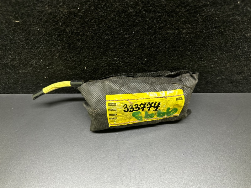 Подушка безопасности в сиденье передняя правая SIENNA 11-16 2012 3.5 2GR-FE Подушка безопасности в сиденье передняя правая SIENNA 11-16 2012 3.5 2GR-FE