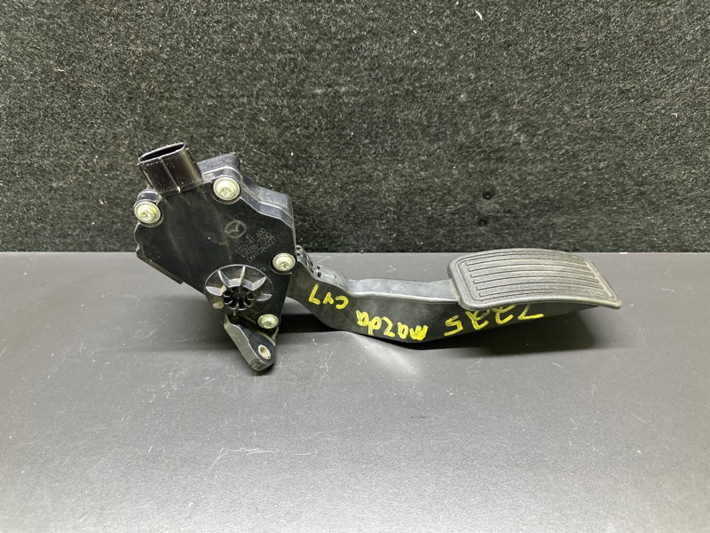 Педаль газа CX-7 06-12