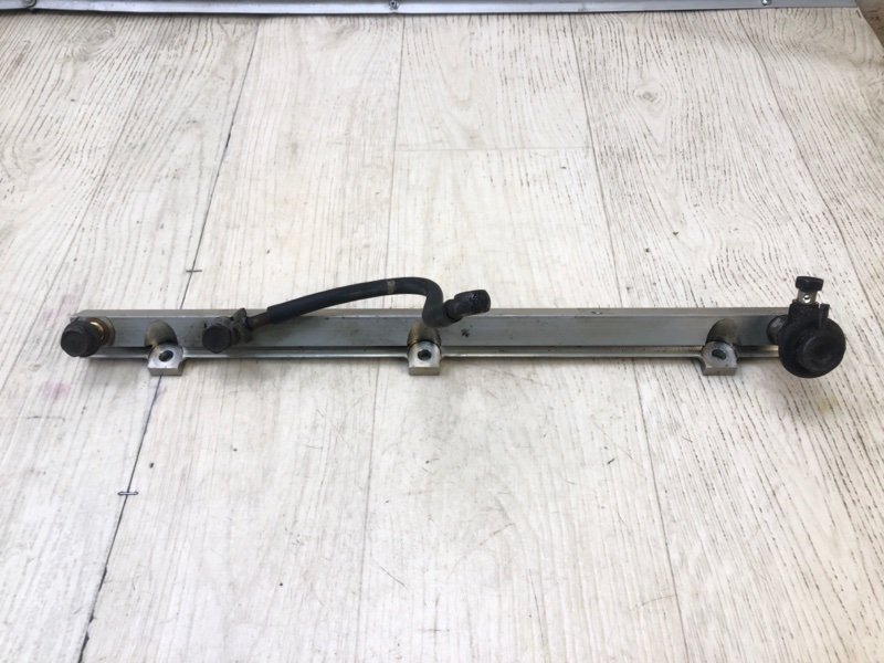 Топливная рейка TOYOTA SUPRA 86-92 A70 3.0 7M-GE 2380742010 Б/У