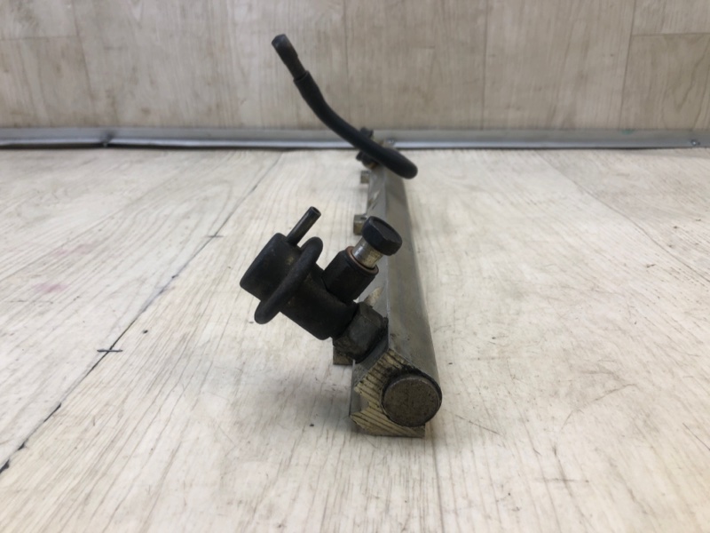 Топливная рейка TOYOTA SUPRA 86-92 A70 3.0 7M-GE