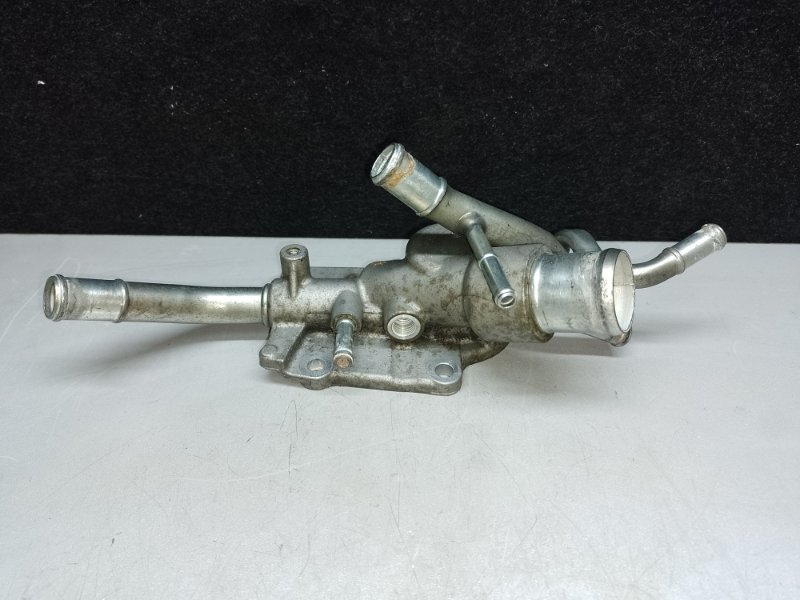 Корпус термостата NISSAN NV200 USA 13- 2018 2.0 MR20DE 11060-3LM0A Б/У