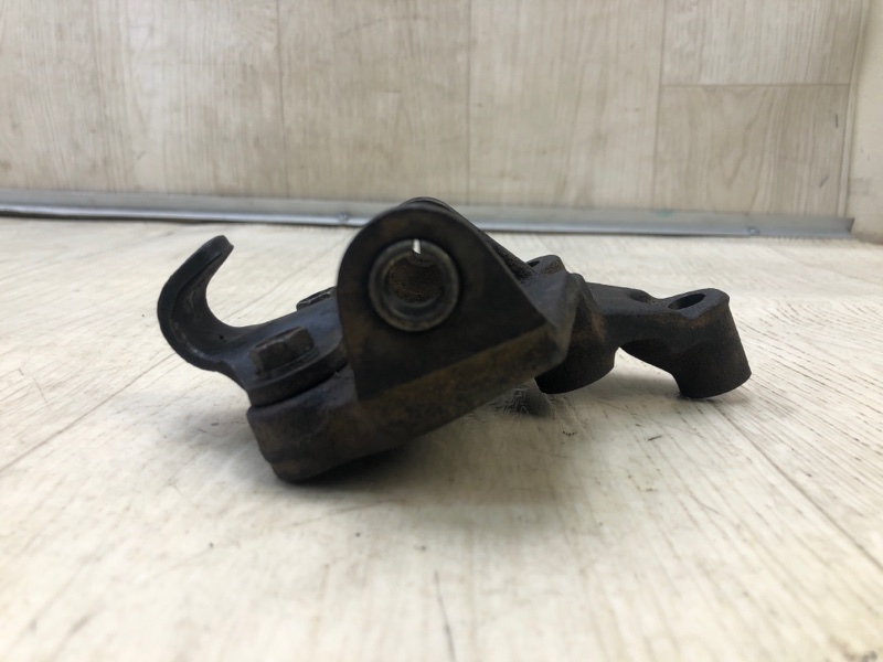 Кронштейн генератора SUPRA 86-92 A70 3.0 7M-GE