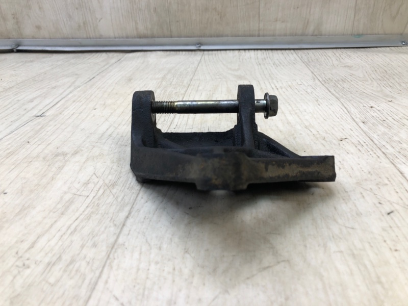 Кронштейн насоса ГУР SUPRA 86-92 A70 3.0 7M-GE