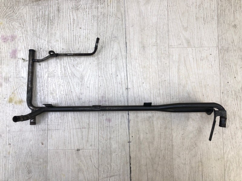 Патрубок системы охлаждения SUPRA 86-92 A70 3.0 7M-GE Патрубок системы охлаждения SUPRA 86-92 A70 3.0 7M-GE