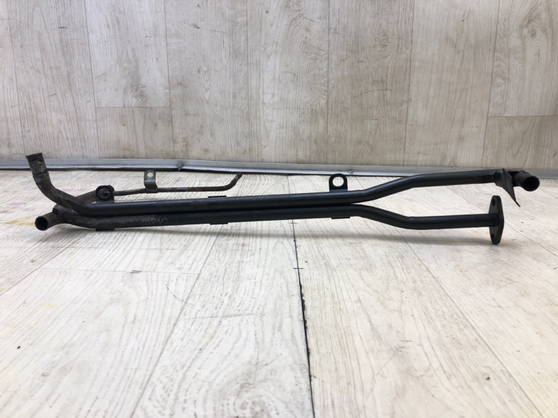 Патрубок системы охлаждения TOYOTA SUPRA 86-92 A70 3.0 7M-GE Патрубок системы охлаждения TOYOTA SUPRA 86-92 A70 3.0 7M-GE