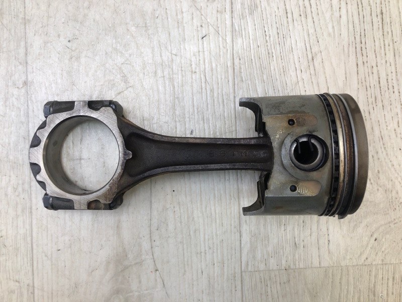 Шатун TOYOTA SUPRA 86-92 A70 3.0 7M-GE