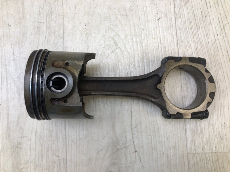 Шатун TOYOTA SUPRA 86-92 A70 3.0 7M-GE