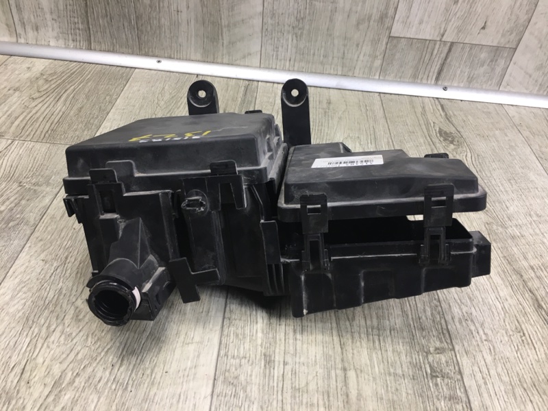 Блок предохранителей моторный отсек NISSAN QASHQAI/ROGUE SPORT 14- J11 2.0L MR20DD