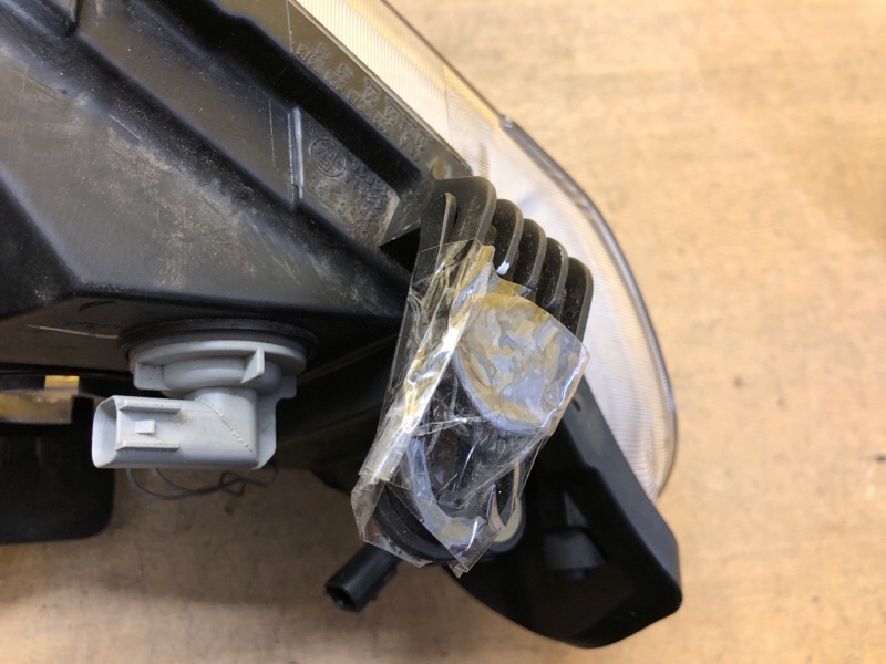 Фара правая PATHFINDER R51 04-14