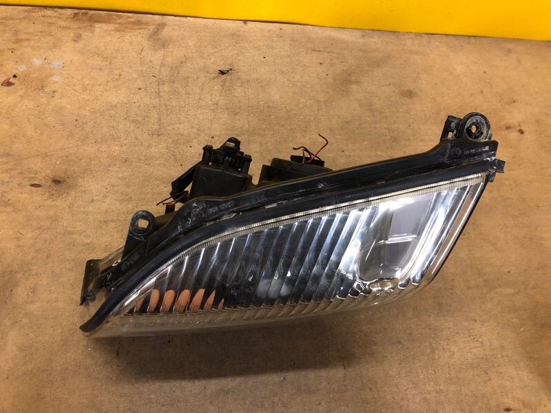 Фара левая X-TRAIL T30 01-07