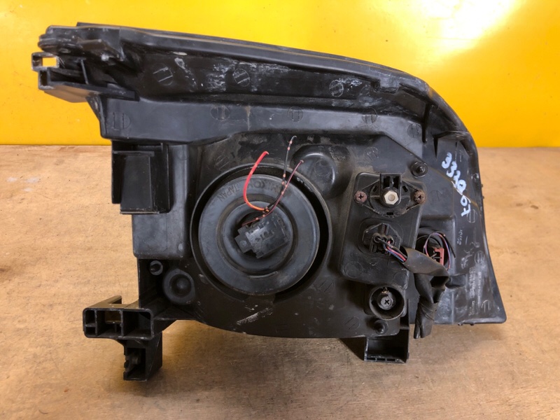 Фара левая X-TRAIL T30 01-07