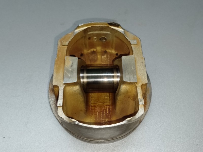 Поршень SUBARU LEGACY 03-09 BL/BP 2.0 T