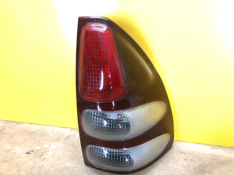 Фонарь наружный правый TOYOTA LAND CRUISER PRADO 120 02-09