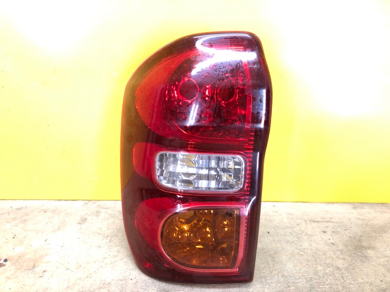 Фонарь наружный левый TOYOTA RAV4 00-05 8156142080 Б/У