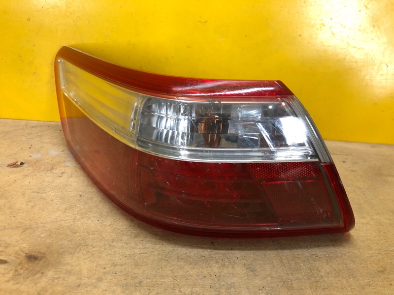 Запчасть фонарь наружный левый TOYOTA CAMRY 40 06-11 8156133480 Б/У Фонарь наружный левый TOYOTA CAMRY 40 06-11 8156133480 Б/У