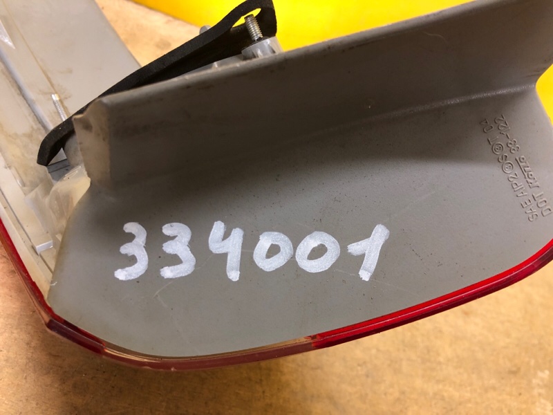 Фонарь наружный левый CAMRY 40 06-11 Фонарь наружный левый CAMRY 40 06-11